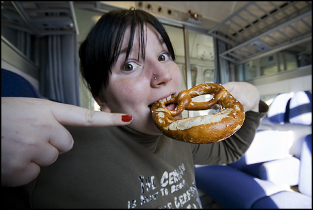 Micol e un brezel Micol e un brezel