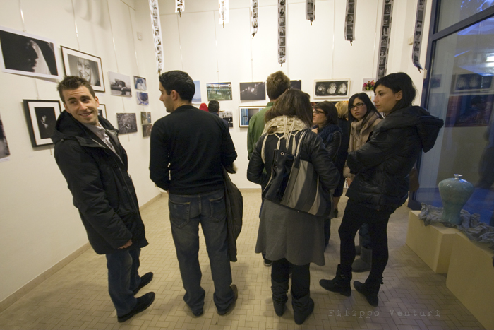 Alcuni ragazzi del corso di fotografia dell'Accademia Romagna (foto di Filippo Venturi n. 10)