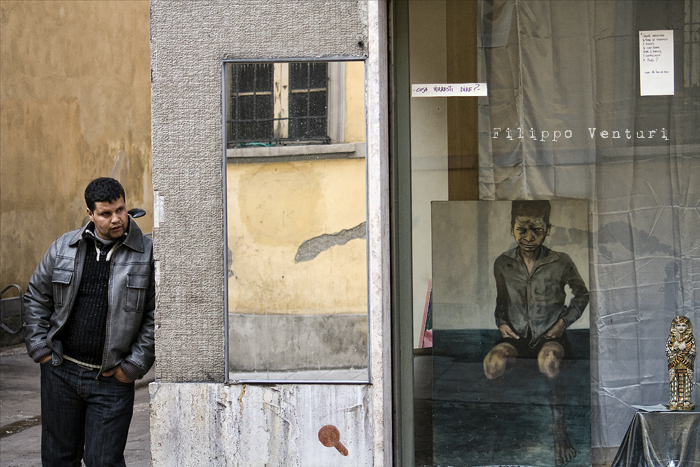 Il Re oggi gira. Voi no? (Via Giorgio Regnoli, Forlì) Associazione Casa del Cuculo - Foto 1