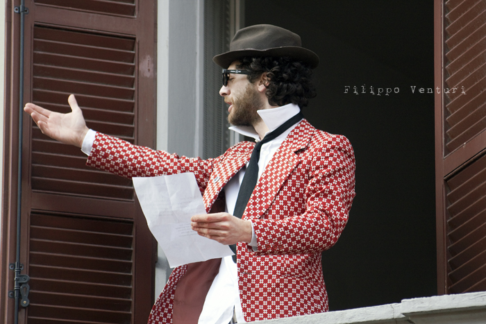 Il Re oggi gira. Voi no? (Via Giorgio Regnoli, Forlì) Associazione Casa del Cuculo - Foto 12