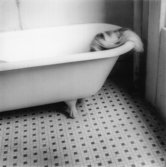 Mostra di Francesca Woodman a Milano, Palazzo della Ragione (foto 4)