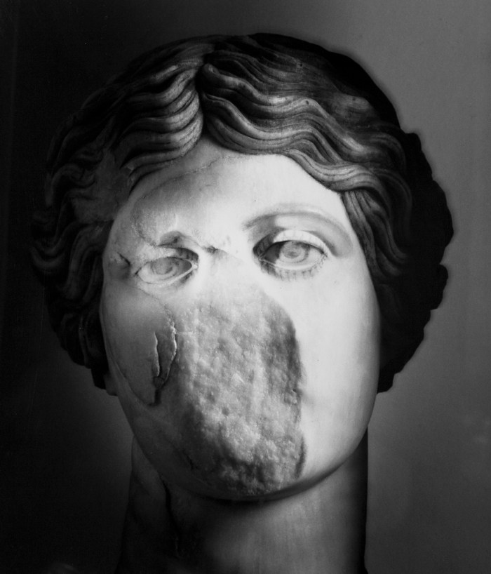 Mimmo Jodice - Figure del mare - Amazzone, Ercolano, 2008 