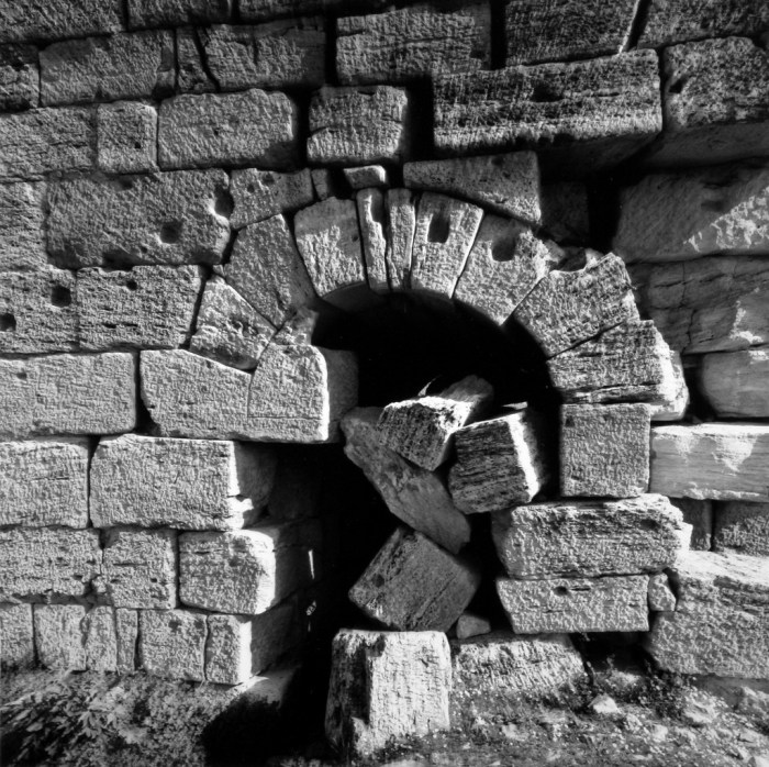 Mimmo Jodice - Figure del mare - Hierapolis, Turchia