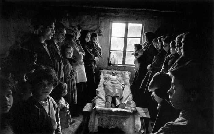 Josef Koudelka (Photo 5) Josef Koudelka (Photo 5)