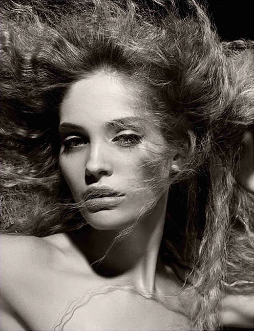 Pirelli Calendar 2011 - Mythology by Karl Lagerfeld (Photo 10)