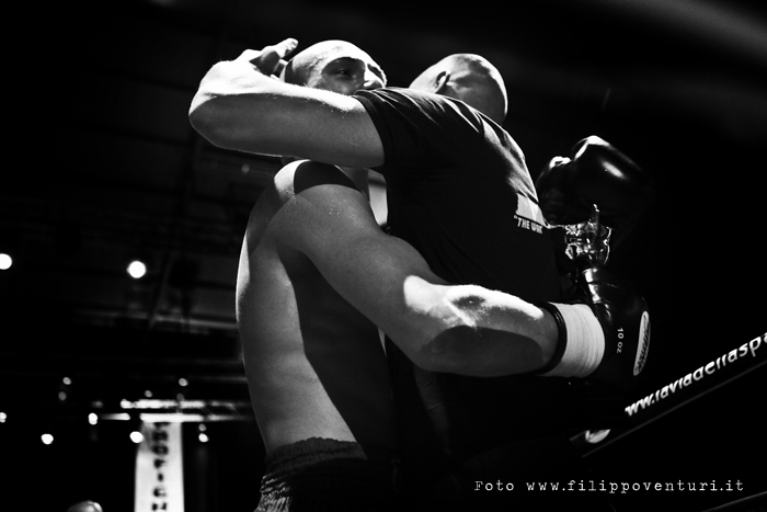 Fight Never End 2 - 12 Match - Thai Boxe - Kick Boxing - K1 Rules - Savate Pro - Muay Thai (photo 6)