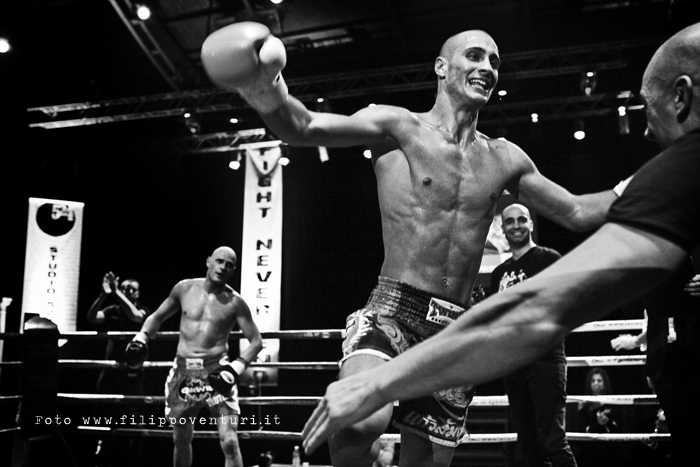 Fight Never End 2 - 12 Match - Thai Boxe - Kick Boxing - K1 Rules - Savate Pro - Muay Thai (photo 9)