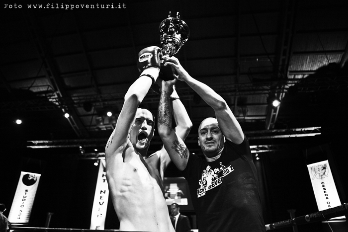 Fight Never End 2 - 12 Match - Thai Boxe - Kick Boxing - K1 Rules - Savate Pro - Muay Thai (photo 20)