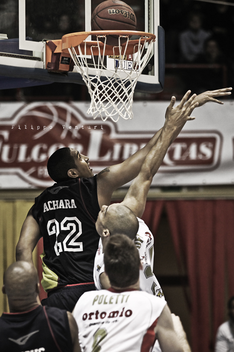 Basket (Fulgor Libertas Forlì) Marco Polo Shop Forlì - Sigma Barcellona 98-89