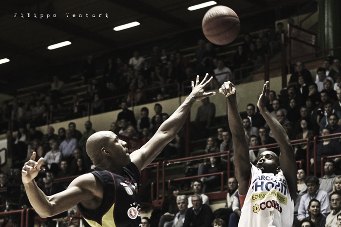 Basket (Fulgor Libertas Forlì) Marco Polo Shop Forlì - Sigma Barcellona 98-89