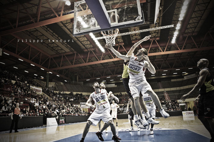 Basket (Fulgor Libertas Forlì) Marco Polo Shop Forlì - Sigma Barcellona 98-89