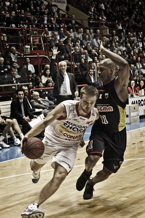 Basket (Fulgor Libertas Forlì) Marco Polo Shop Forlì - Sigma Barcellona 98-89