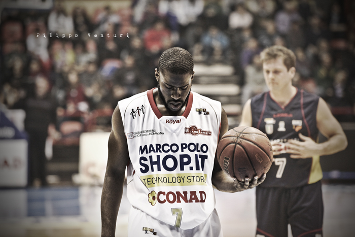 Basket (Fulgor Libertas Forlì) Marco Polo Shop Forlì - Sigma Barcellona 98-89