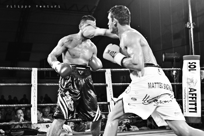 Boxe, Matteo Signani vs Gaetano Nespro (Seven di Savignano) Foto 19 Boxe, Matteo Signani vs Gaetano Nespro (Seven di Savignano) Foto 19