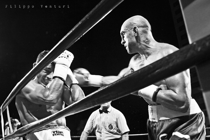 Boxe: Matteo Signani vs Lorenzo Cosseddu (foto 6)