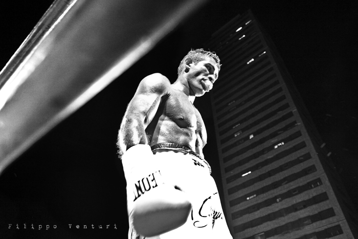 Boxe: Matteo Signani vs Lorenzo Cosseddu (foto 8)