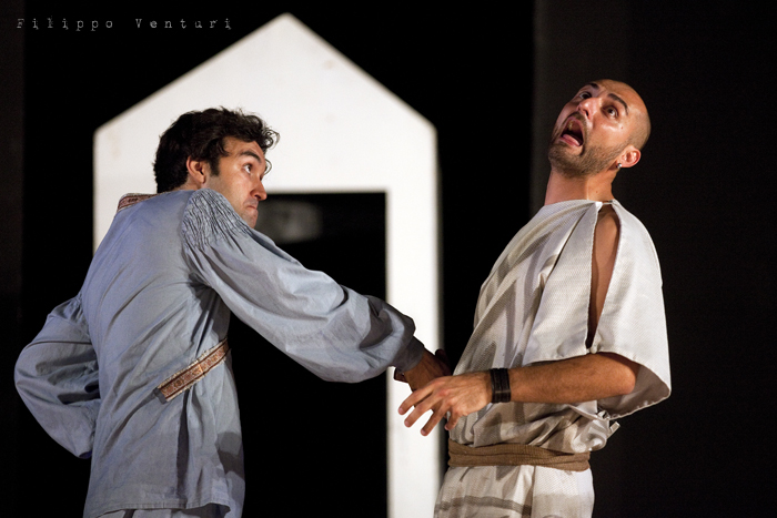 Aulularia, di Tito Maccio Plauto, foto 27Aulularia, di Tito Maccio Plauto, foto 30