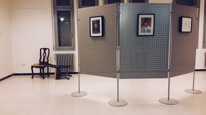 Backstage dell'allestimento della mostra "L'Ira Funesta" a Palazzo Dolcini