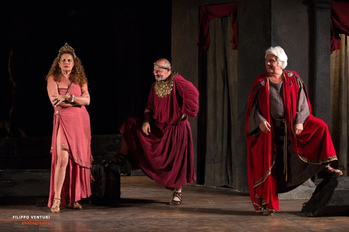 Menecmi, Tato Russo, foto 5