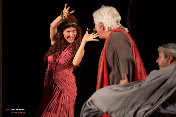 Menecmi, Tato Russo, foto 12