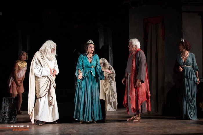 Menecmi, Tato Russo, foto 37