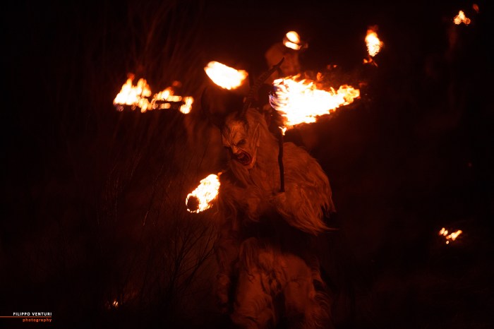 San Nicolò e i Krampus, Cave del Predil, foto 3