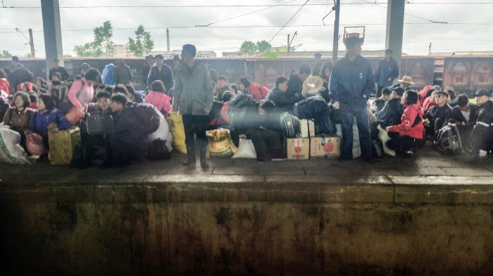 Uncensored, crossing North Korea by train, photo 3