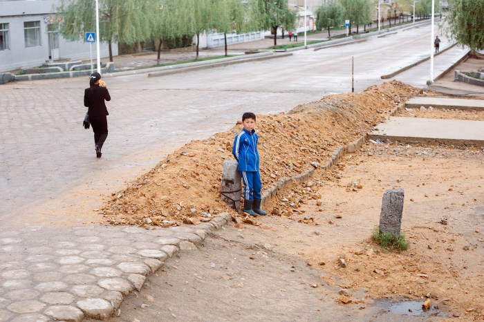Uncensored, crossing North Korea by train, photo 9