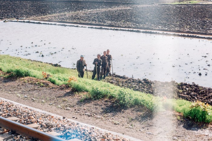 Uncensored, crossing North Korea by train, photo 19