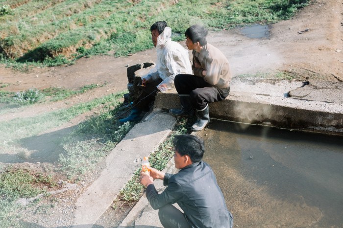 Uncensored, crossing North Korea by train, photo 24