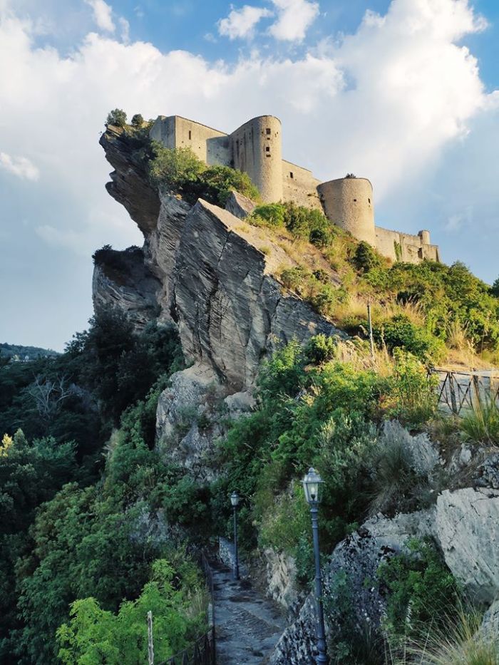 Castello di Roccascalegna
